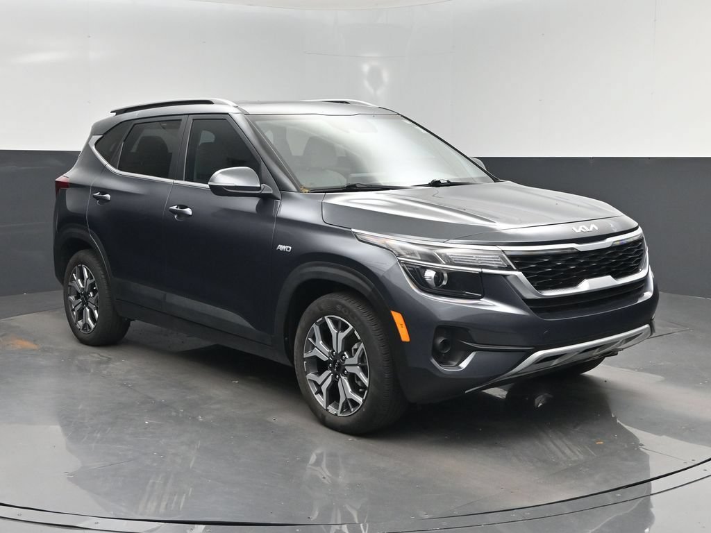 Certified 2023 Kia Seltos EX AWD/4WD image 1