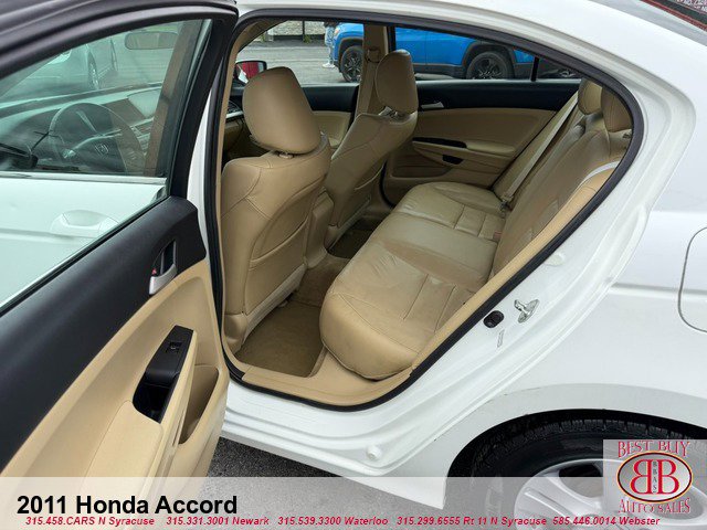 Used 2011 Honda Accord SE image 14