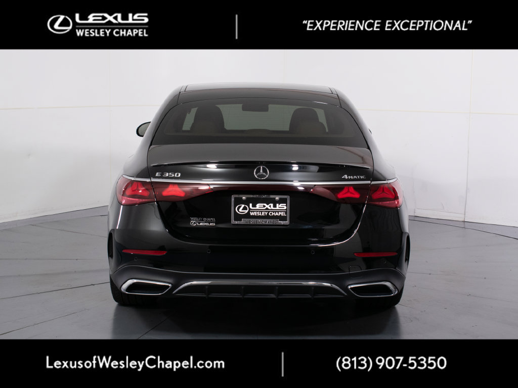 Used 2025 Mercedes-Benz E 350 4MATIC Sedan image 5