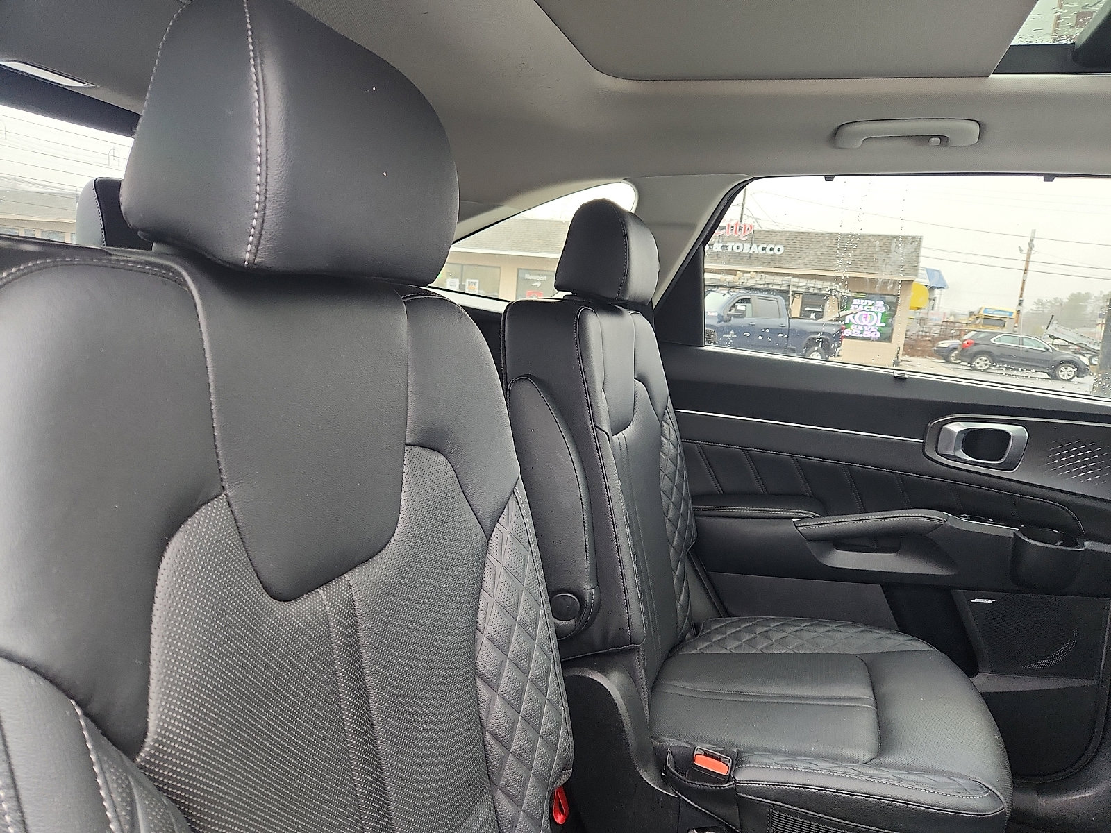 Used 2023 Kia Sorento SX image 31