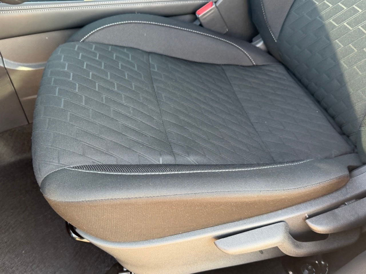 Certified 2024 Nissan Kicks SV FWD image 30