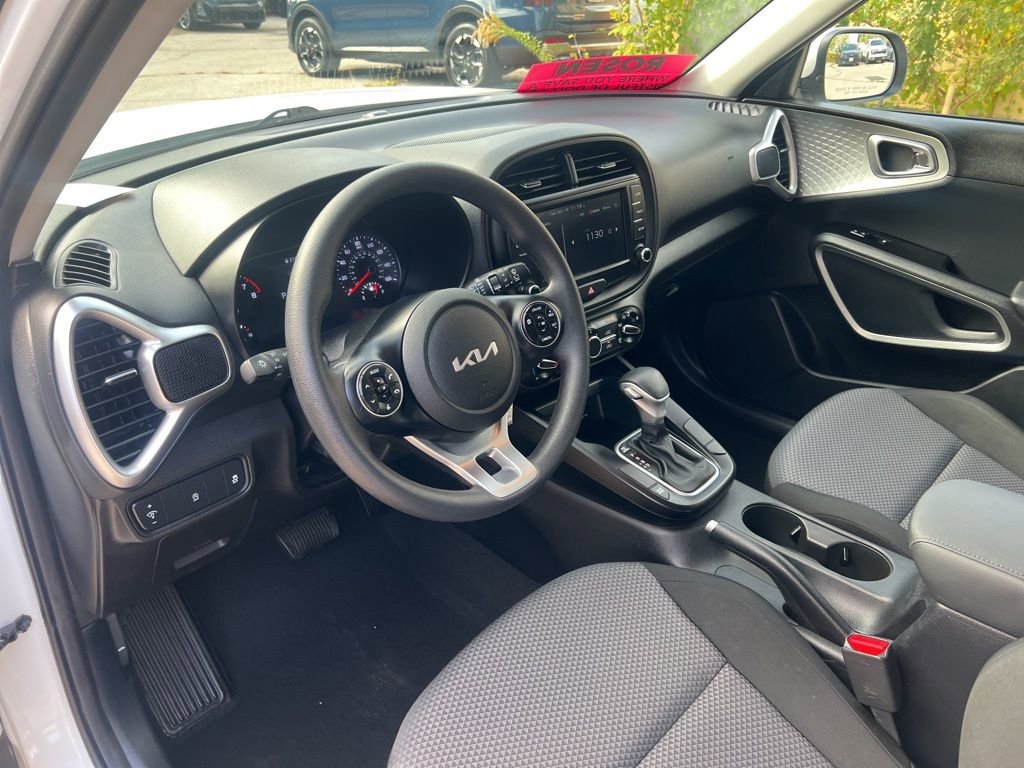 Certified 2022 Kia Soul LX image 6