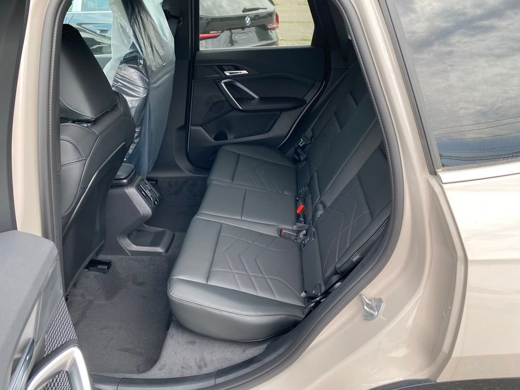 New 2026 BMW X1 xDrive28i AWD/4WD image 8