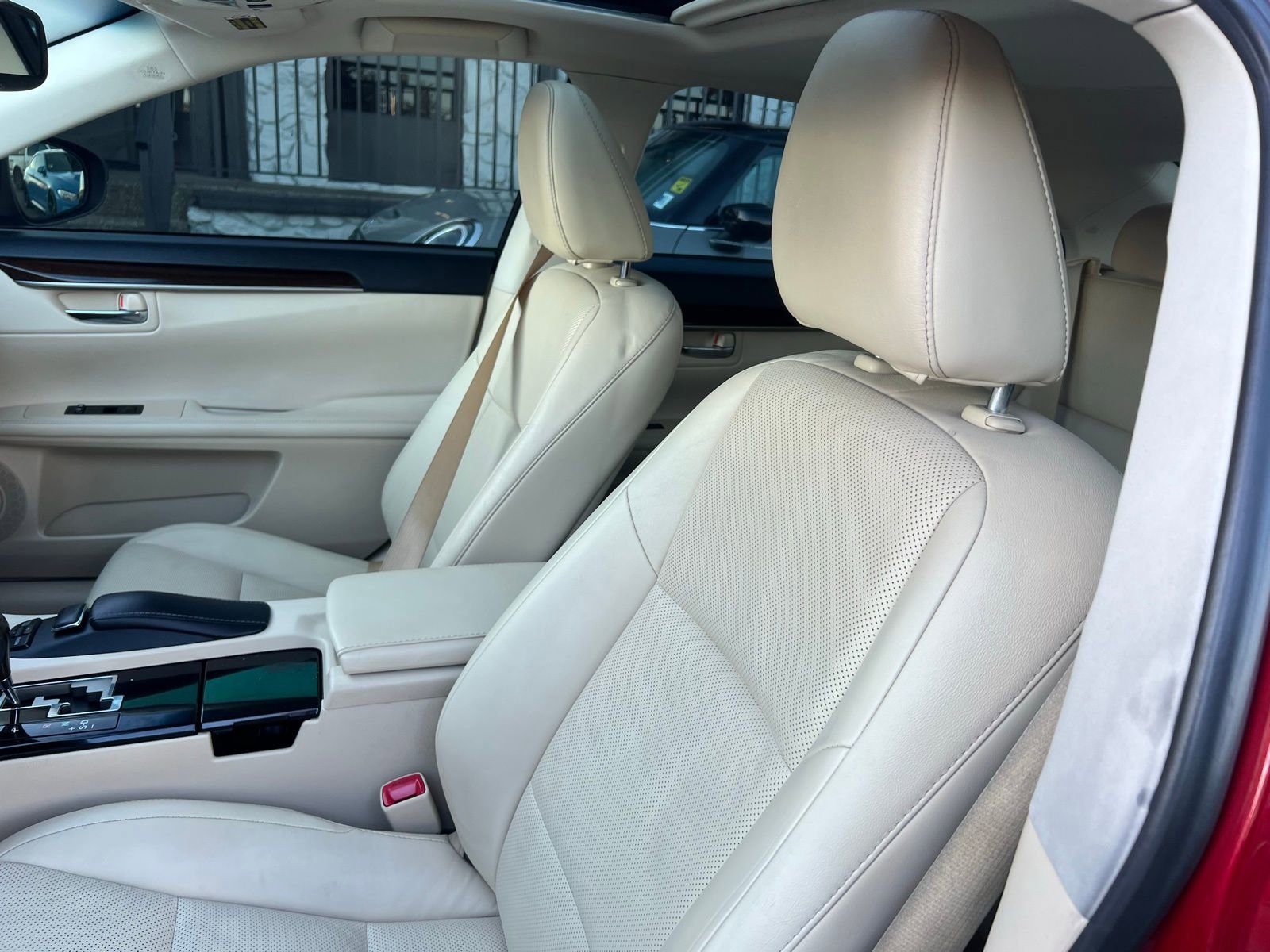 Used 2013 Lexus ES 350 350 w/ Luxury Pkg image 26