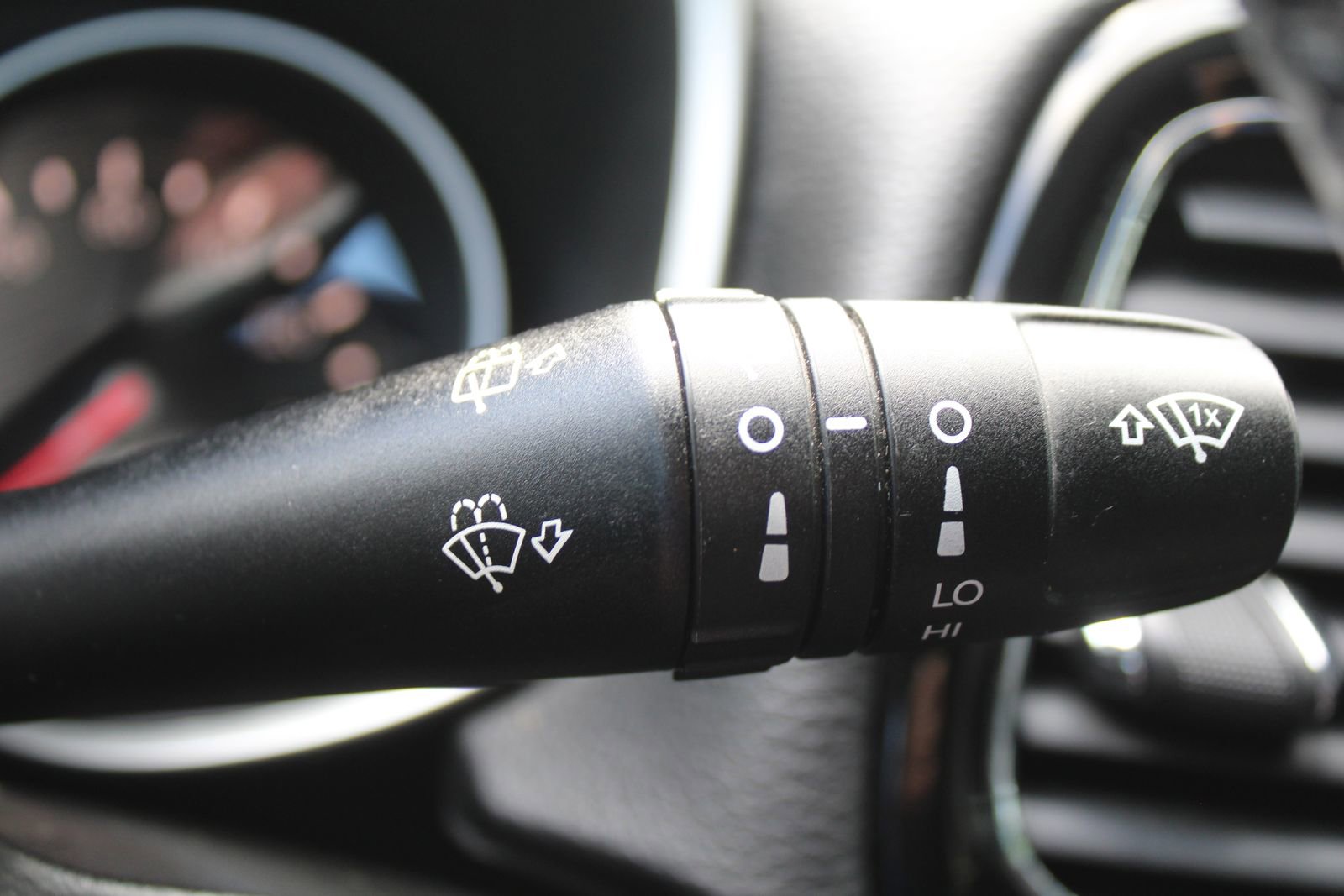 Used 2018 Jeep Compass Altitude image 30