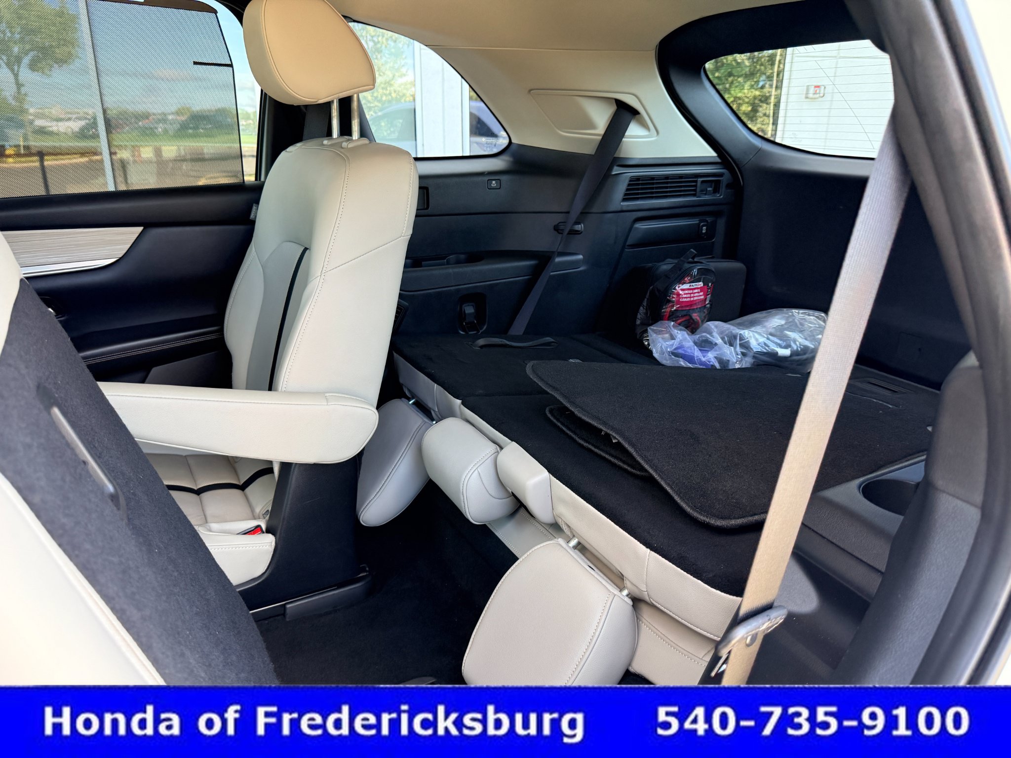 Used 2024 MAZDA CX-90 Plug-In Hybrid w/ Preferred AWD/4WD image 18