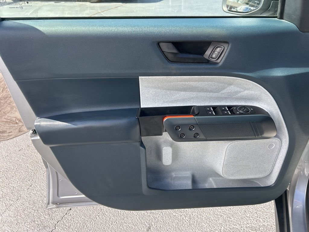 Used 2022 Ford Maverick XLT w/ XLT Luxury Package image 3