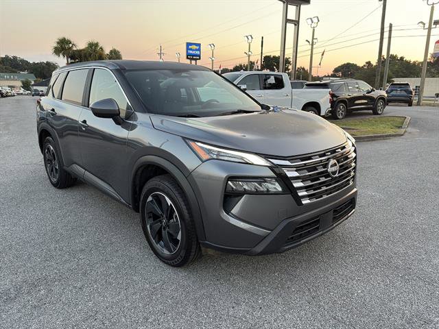 Used 2024 Nissan Rogue SV image 21