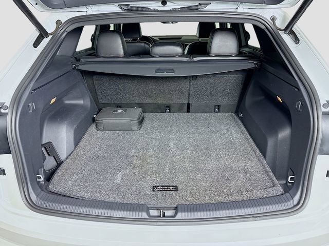 Used 2022 Volkswagen Atlas Cross Sport SEL Premium R-Line image 29