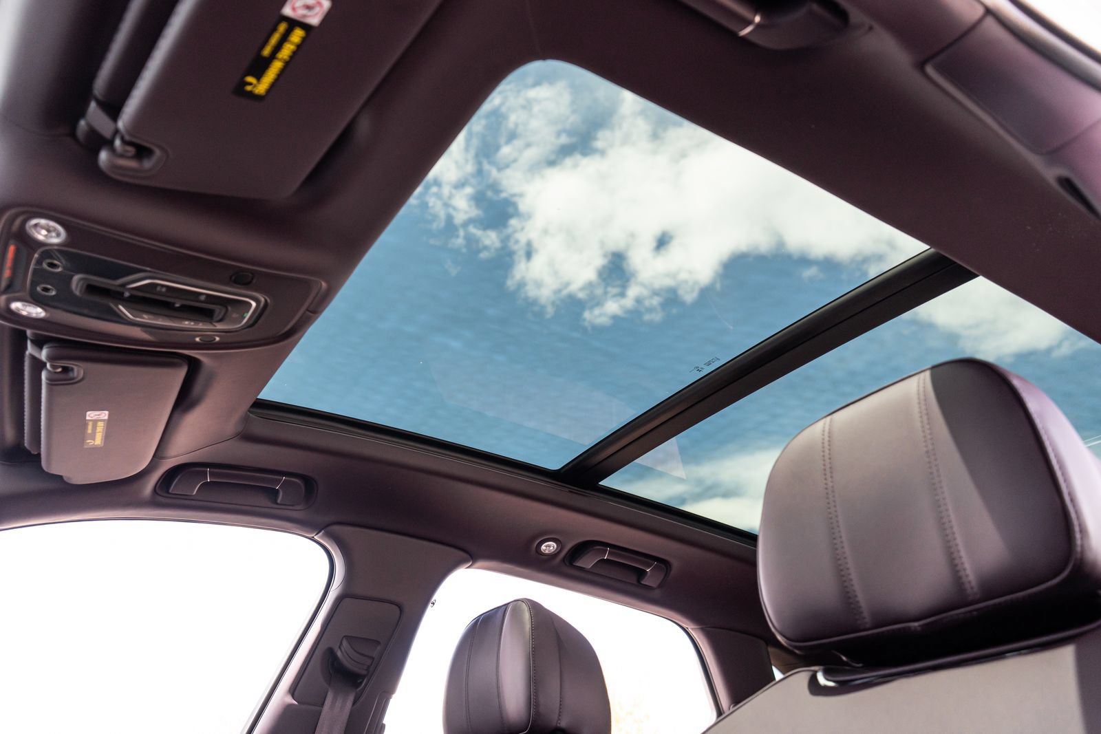 New 2026 Bentley Bentayga AWD/4WD image 26
