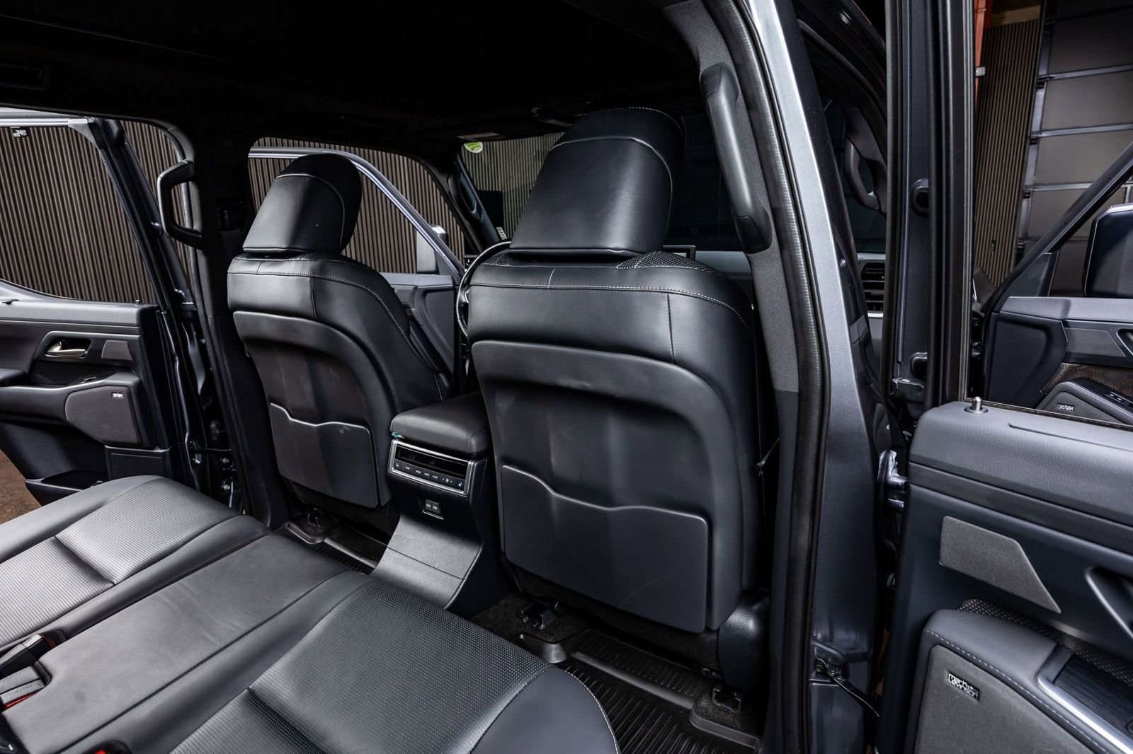 Used 2024 Lexus GX 550 550 Luxury+ w/ Accessory Package (Z1) image 32