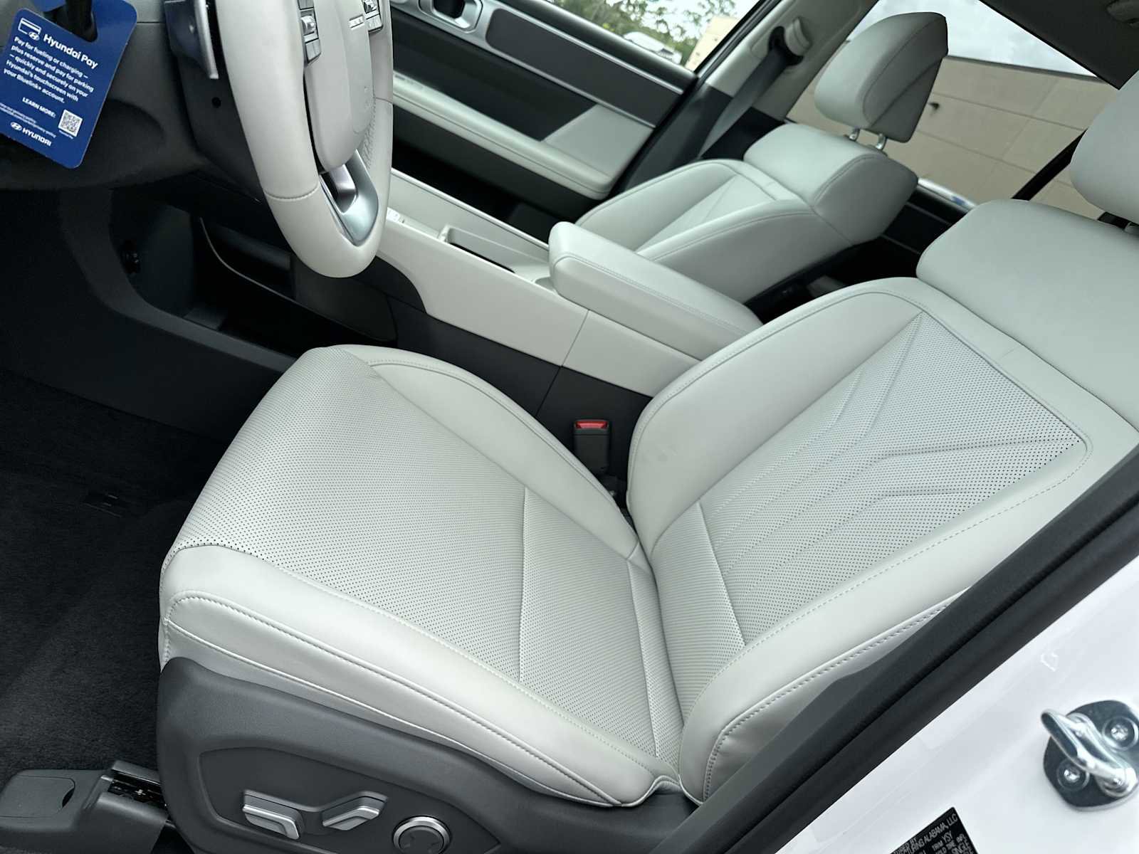 New 2026 Hyundai Santa Fe SEL FWD image 9