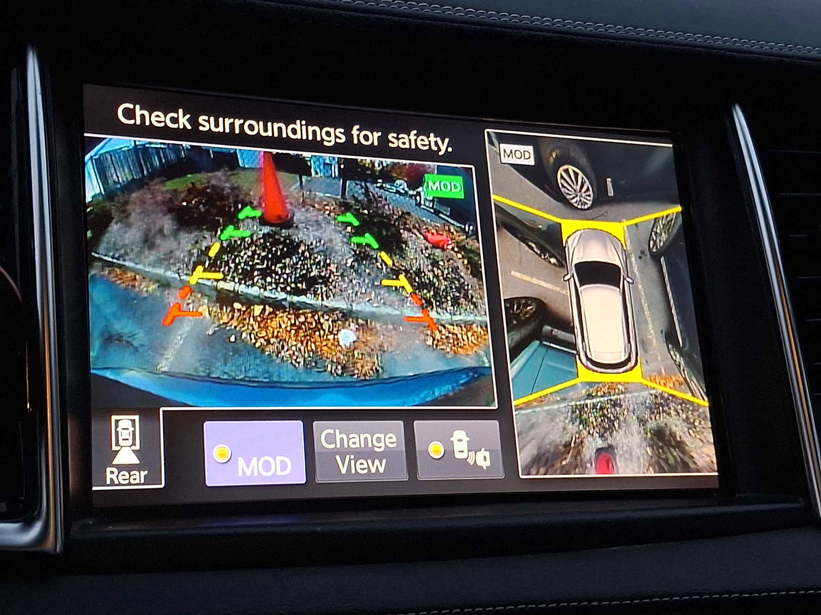 Used 2019 INFINITI QX50 Essential w/ Sensory Package image 16