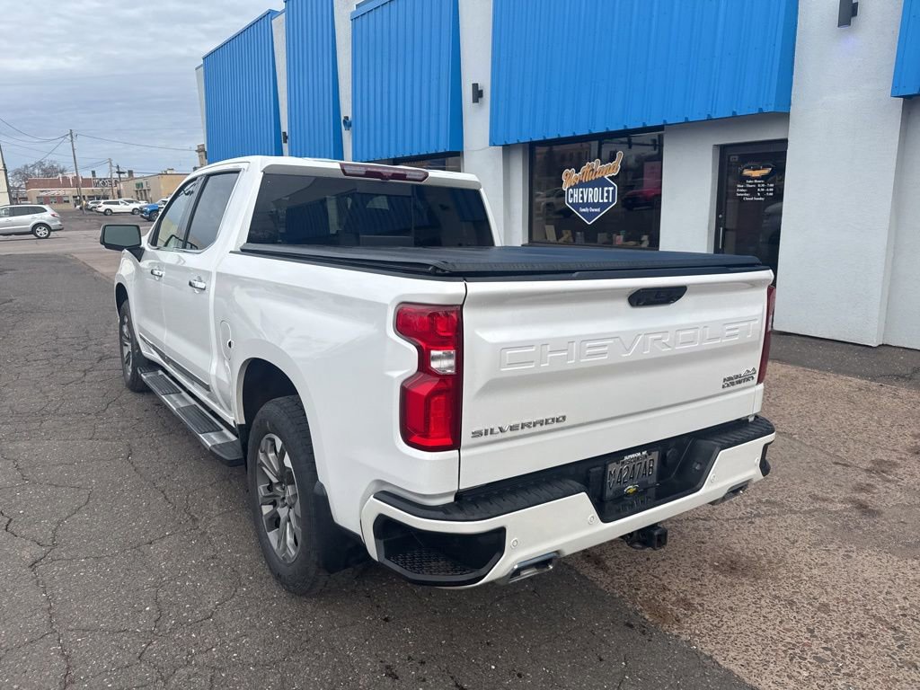 Certified 2022 Chevrolet Silverado 1500 High Country w/ Z71 Off-Road Package AWD/4WD image 10