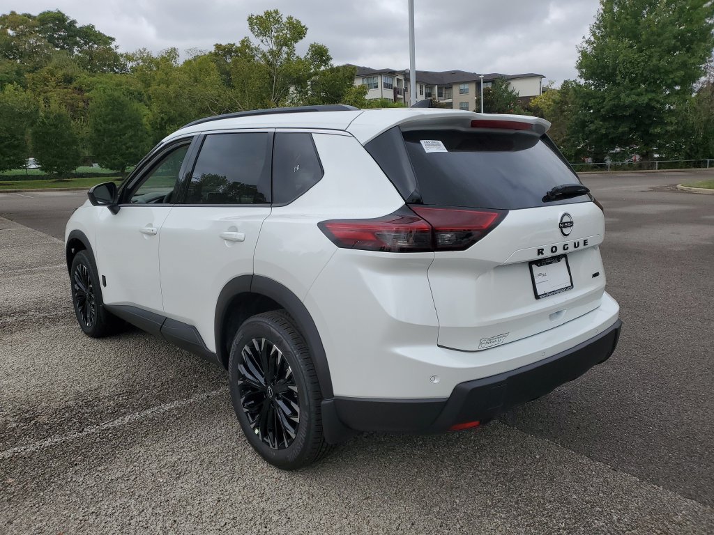 New 2026 Nissan Rogue Dark Armor AWD/4WD image 3