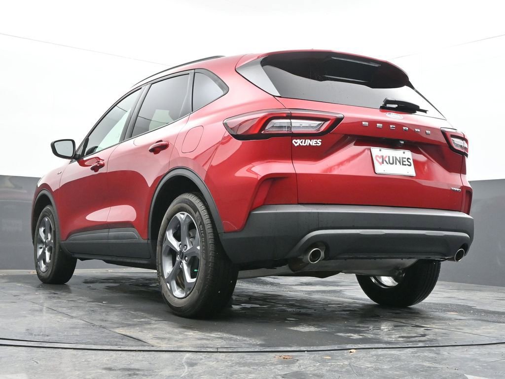 Used 2025 Ford Escape ST-Line w/ Cold Weather Package image 68