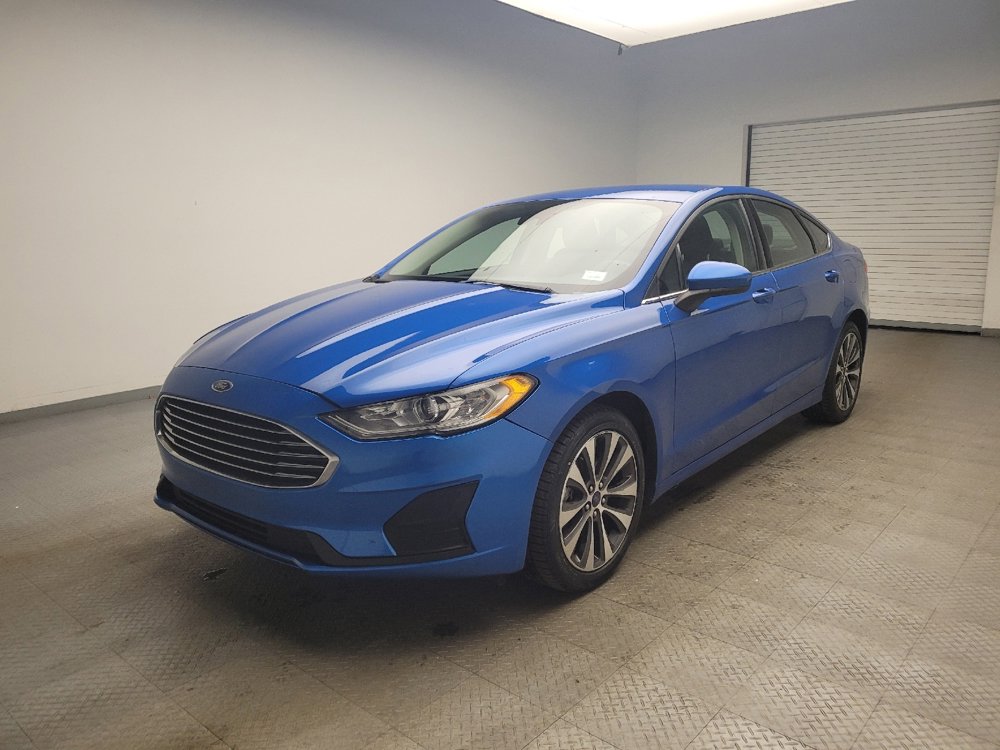 Used 2020 Ford Fusion SE image 2