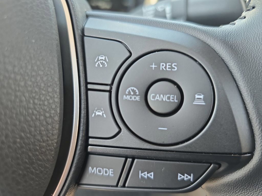 Used 2026 Toyota Corolla XLE FWD image 19