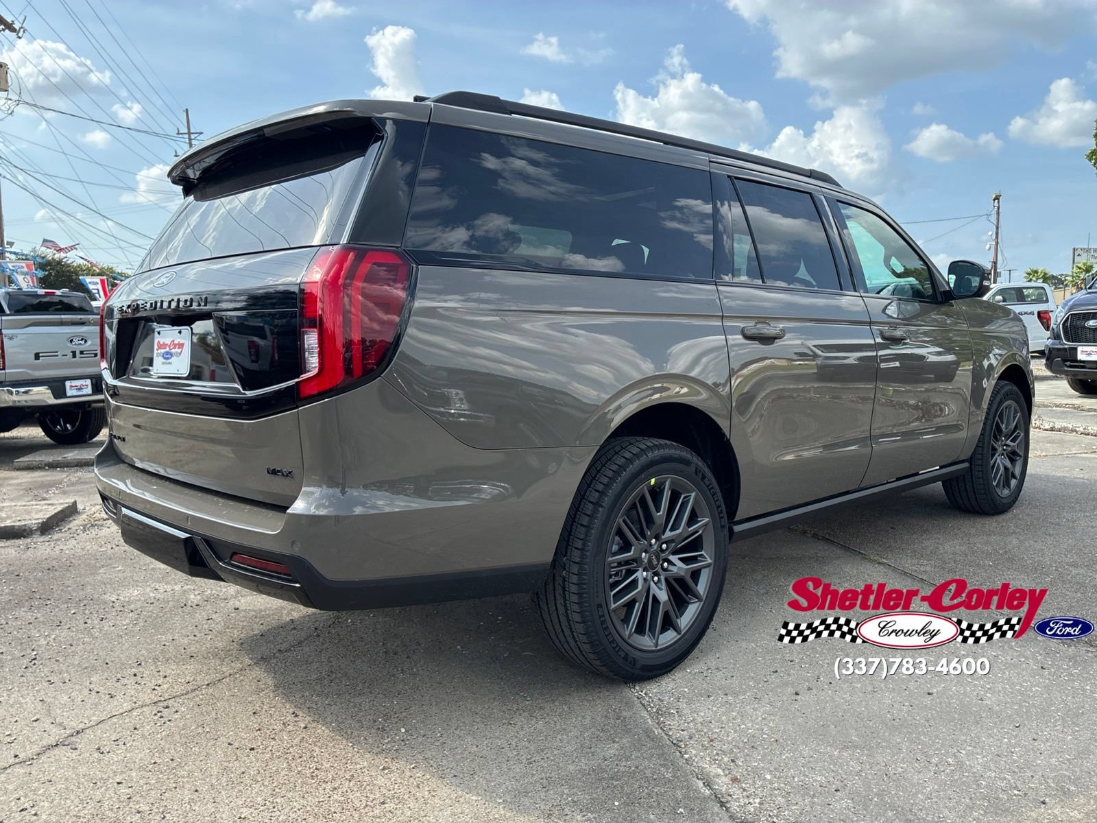 New 2027 Ford Expedition Max Platinum w/ Stealth Appearance Package RWD image 18