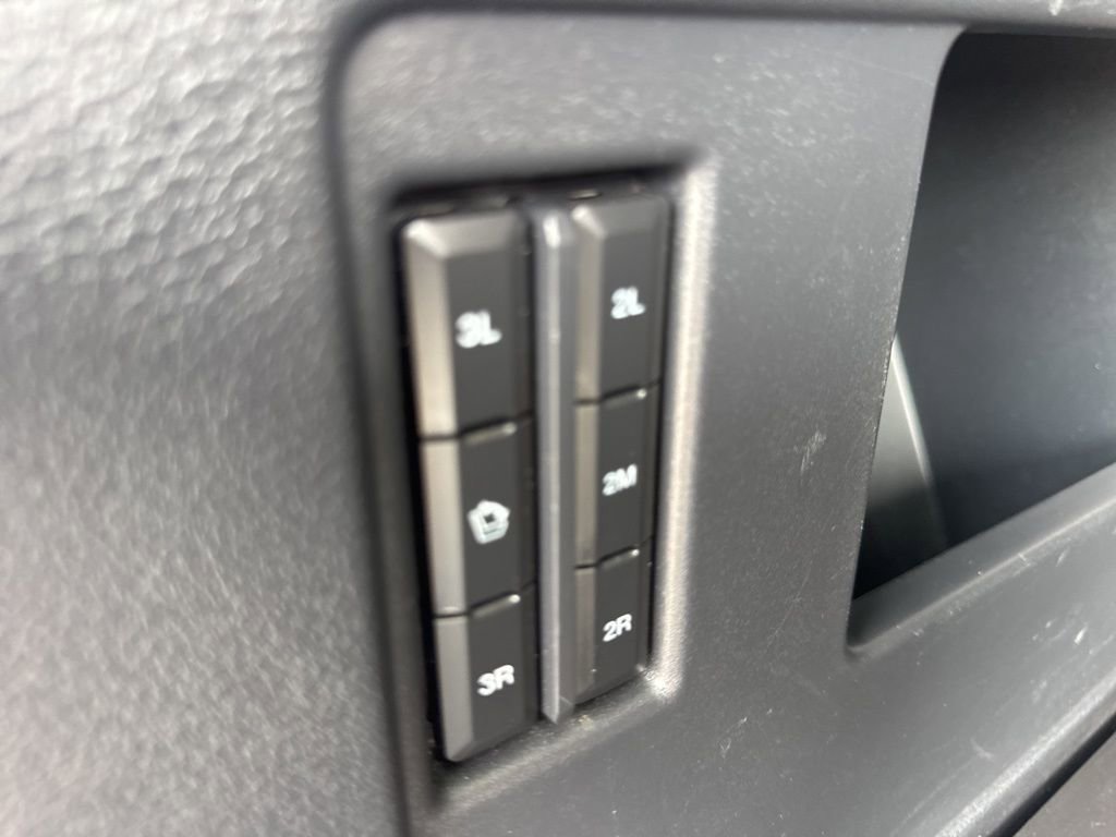 Used 2024 Ford Expedition Limited image 14