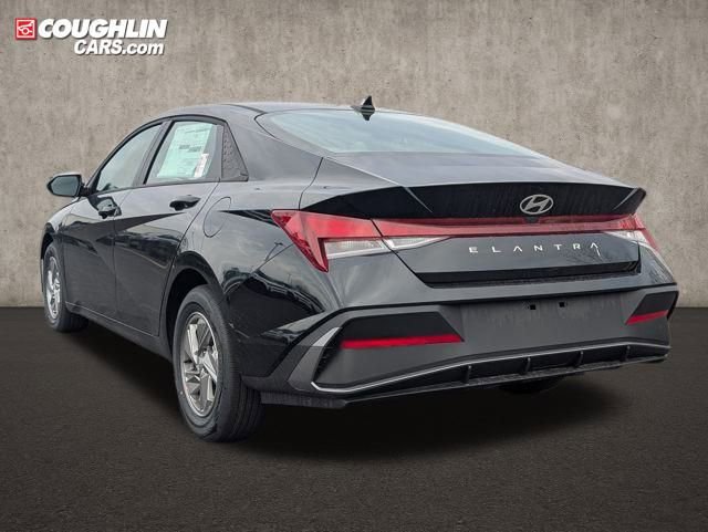 New 2026 Hyundai Elantra SE image 6