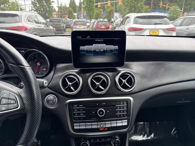 Used 2019 Mercedes-Benz GLA 250 4MATIC image 21