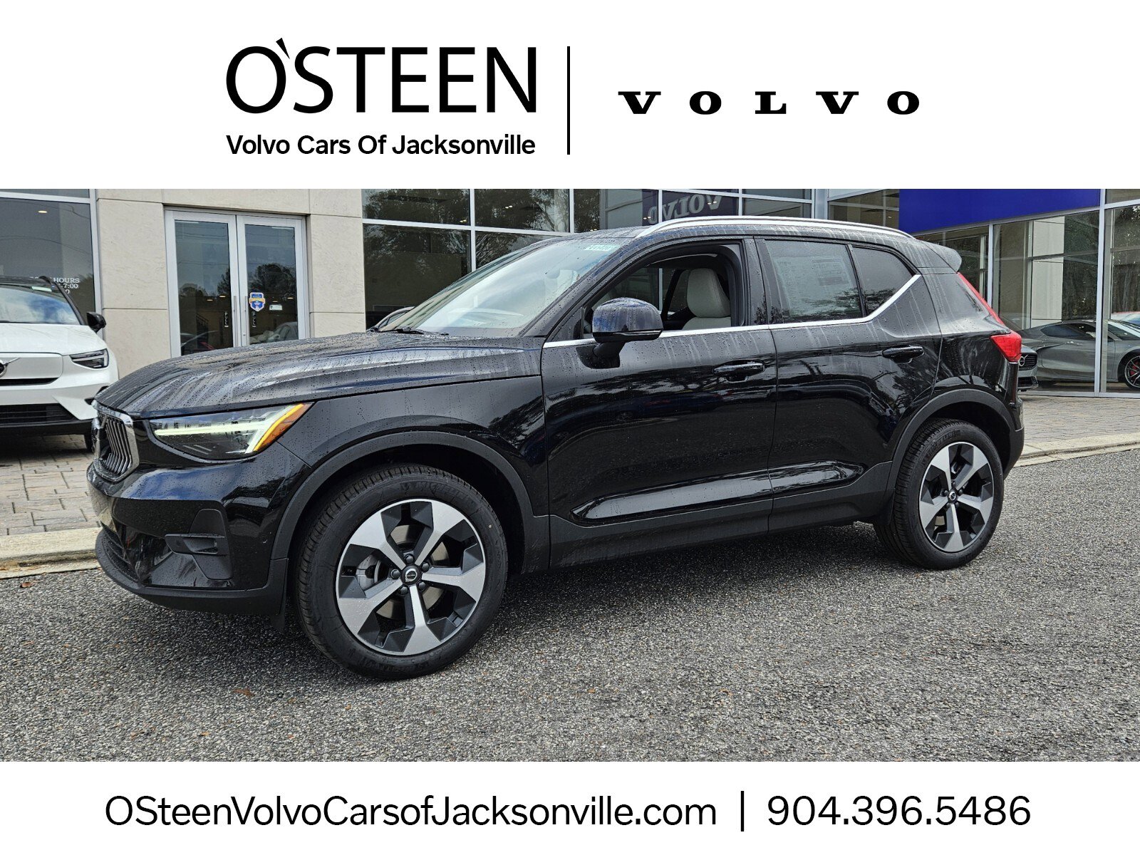 New 2025 Volvo XC40 B5 Plus w/ Protection Package Premier