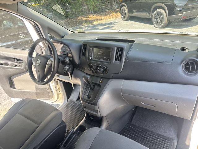 Used 2020 Nissan NV200 S FWD image 9
