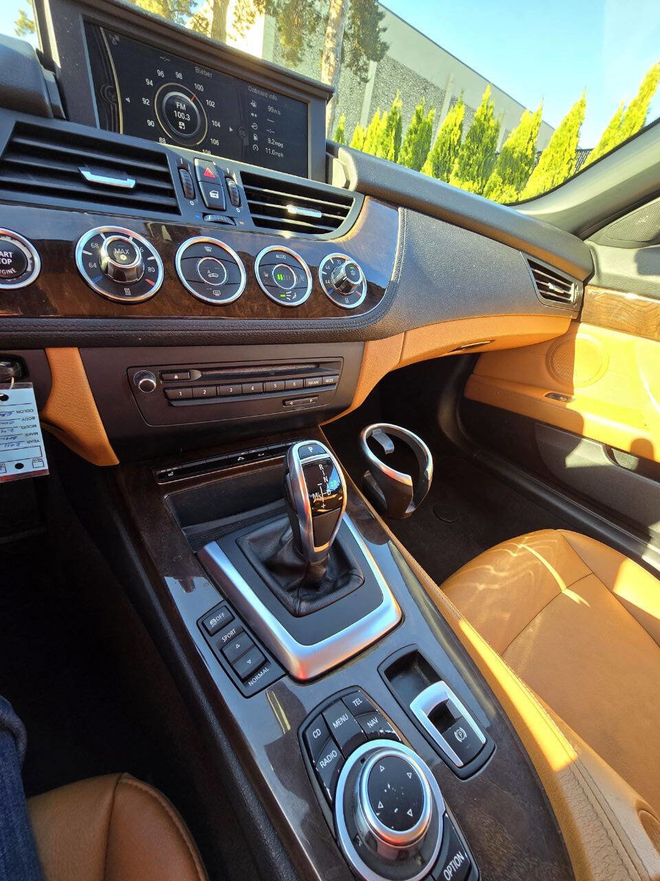 Used 2011 BMW Z4 sDrive35i image 13