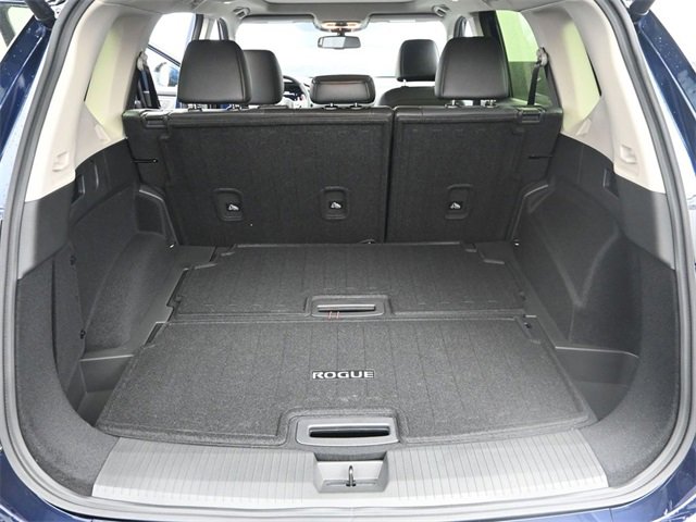 New 2026 Nissan Rogue Platinum image 11
