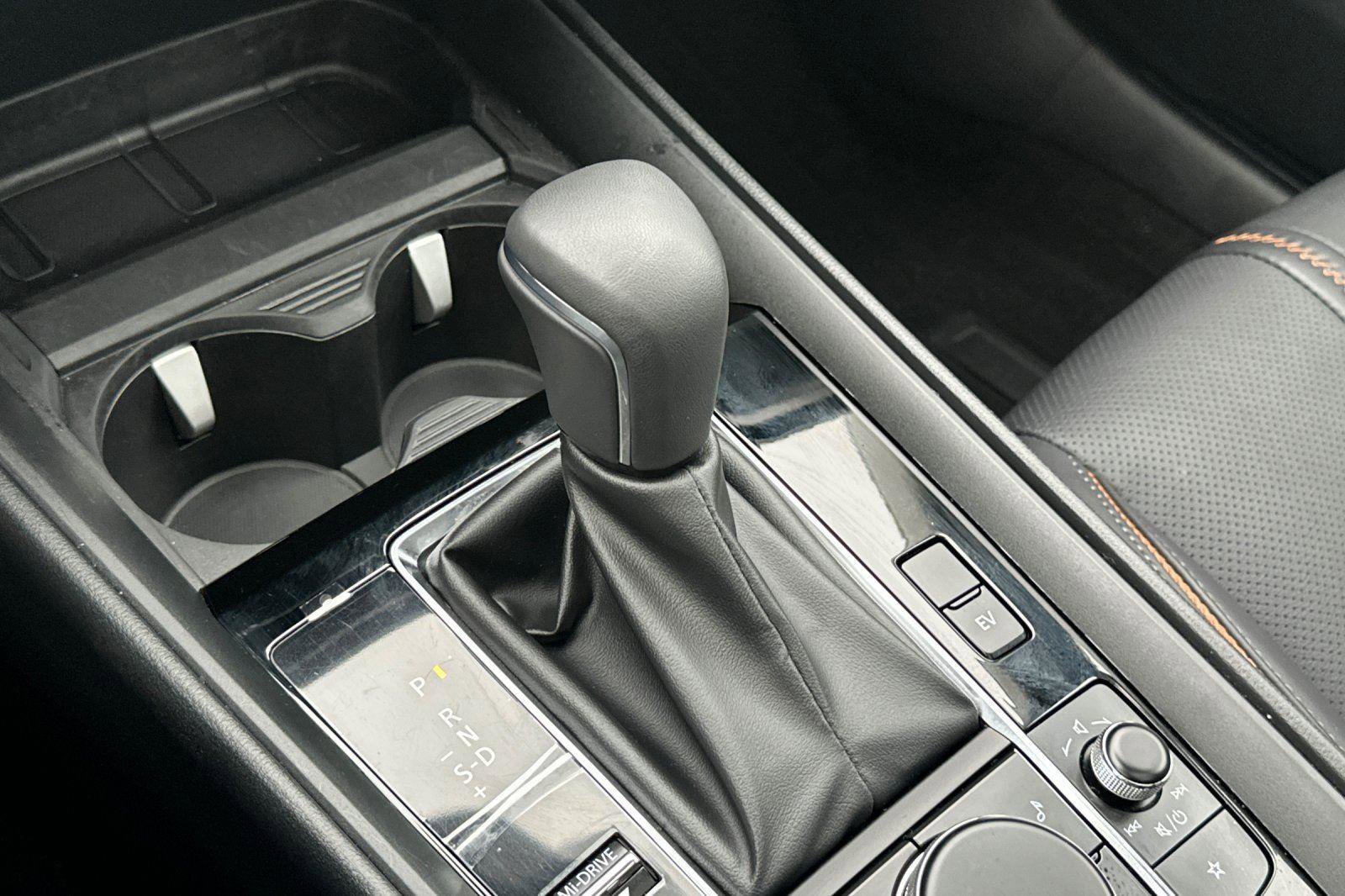 Certified 2025 MAZDA CX-50 2.5 Hybrid w/ Weather Package image 21