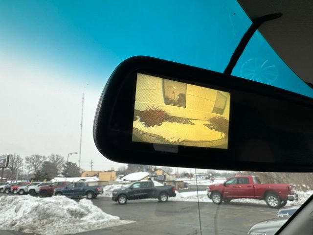 Used 2016 Chevrolet Express 2500 image 32