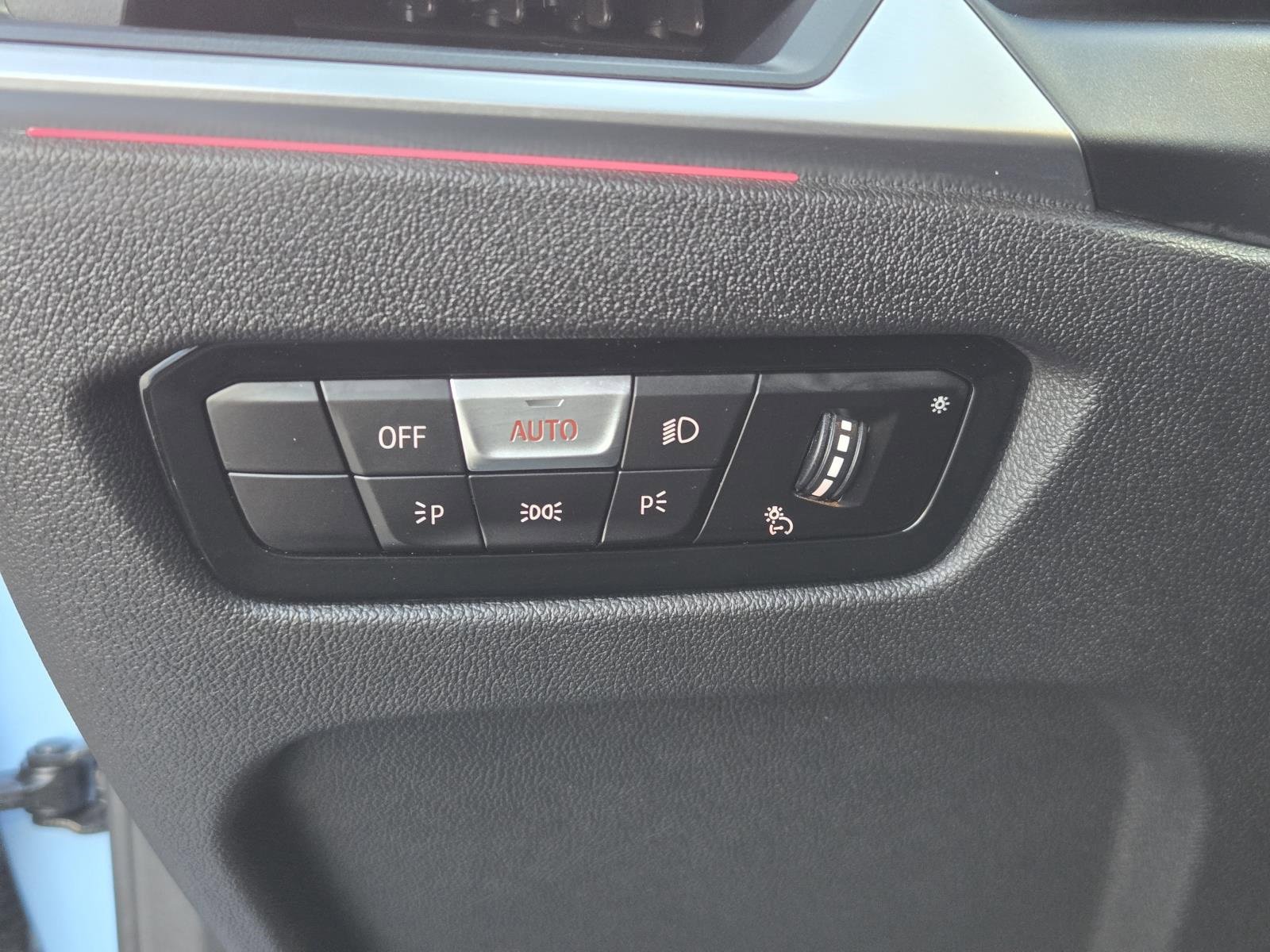 Used 2023 BMW M2 image 19