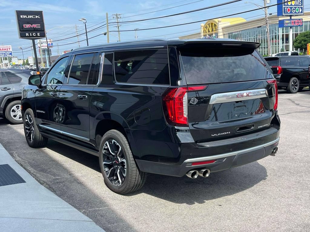 Certified 2023 GMC Yukon XL Denali AWD/4WD image 5