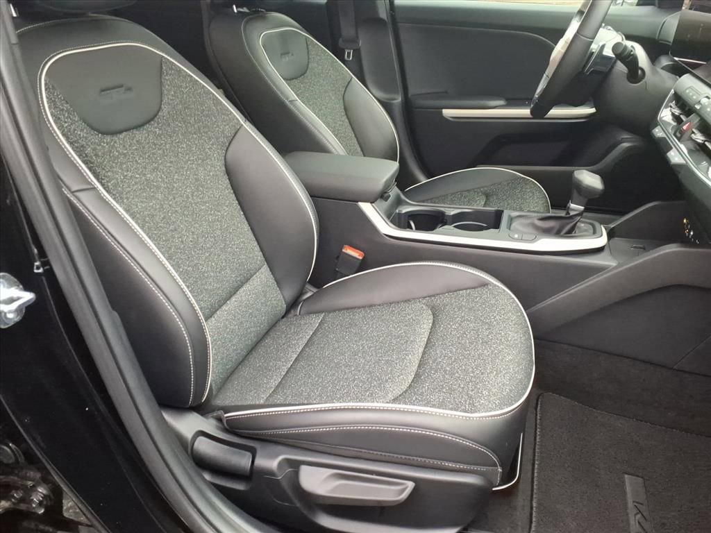 Used 2025 Kia K4 GT-Line w/ GT-Line Sunroof Package image 16