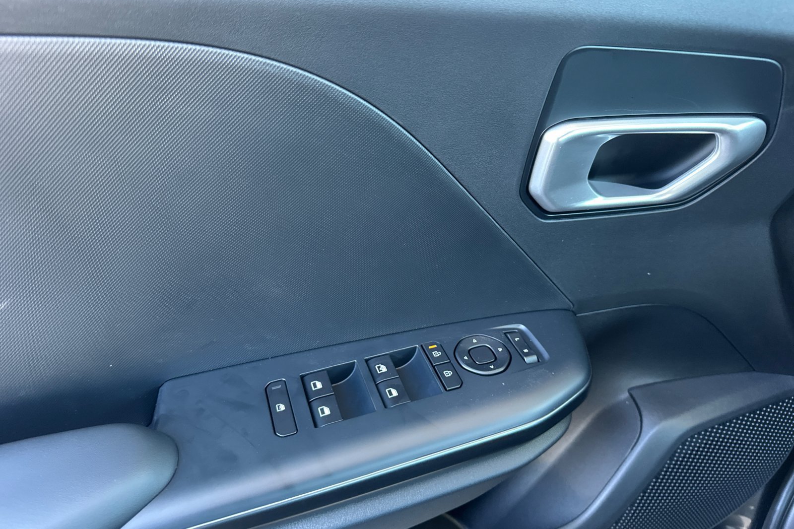 New 2026 Kia K4 FWD image 11