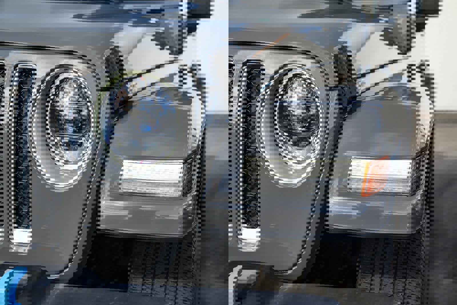 Used 2023 Jeep Wrangler Sahara w/ Cold Weather Group image 8