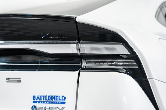 New 2026 Toyota Prius Plug-In Hybrid image 6