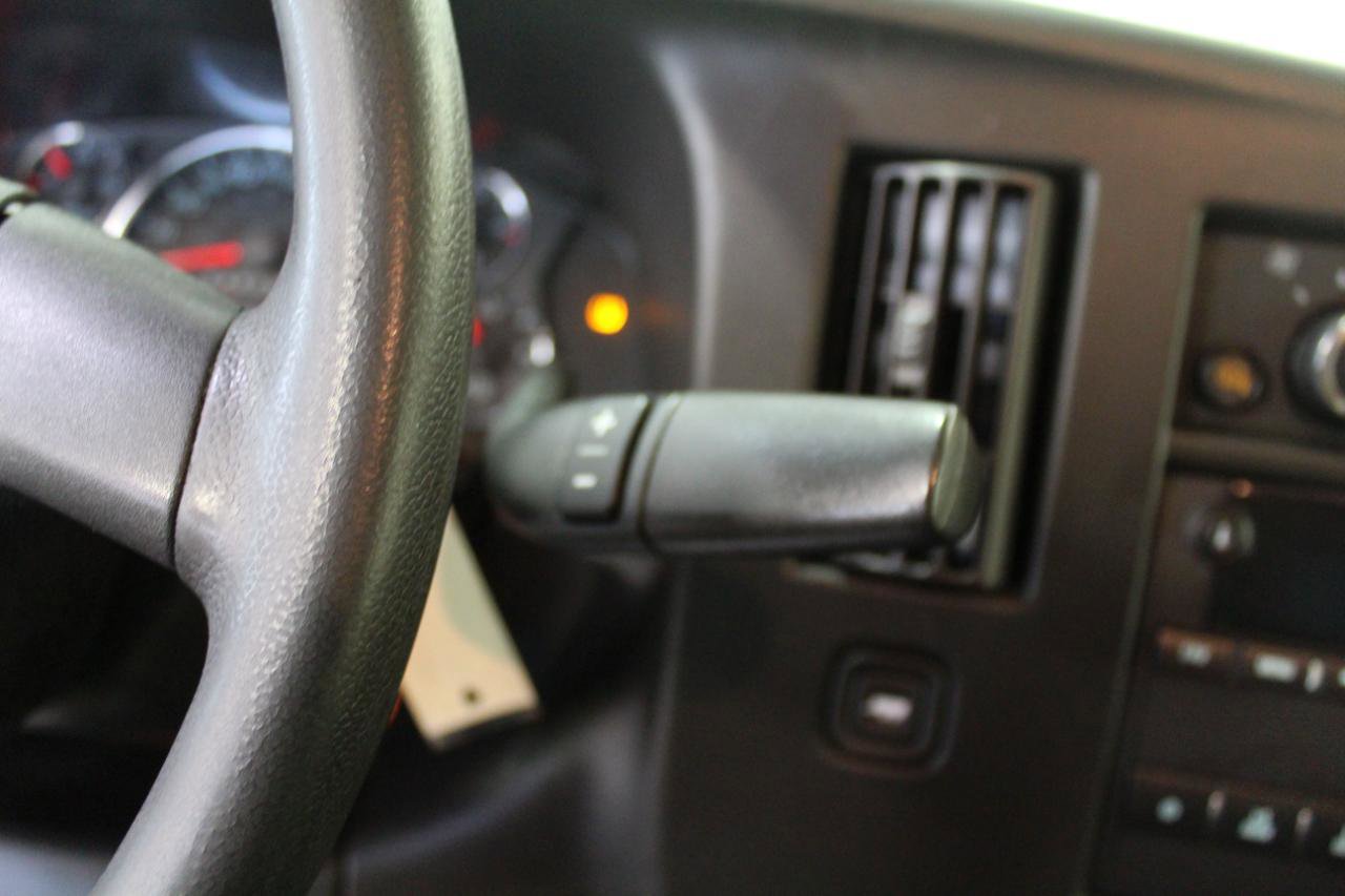 Used 2020 Chevrolet Express 2500 RWD image 14