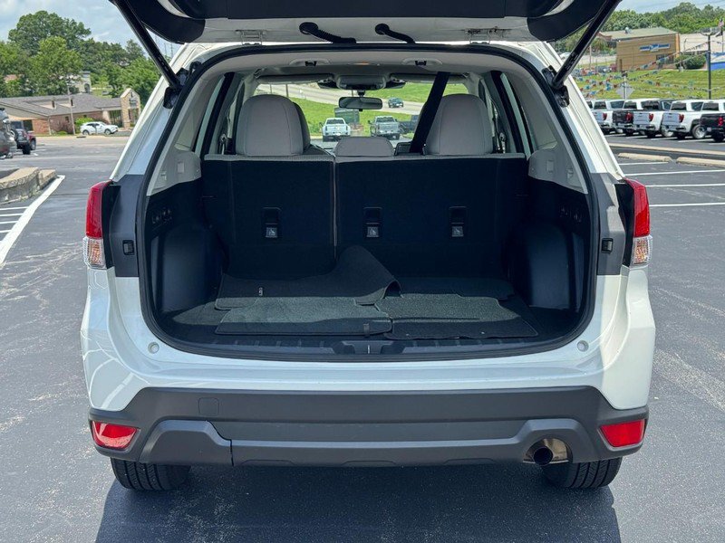 Used 2023 Subaru Forester Premium AWD/4WD image 5
