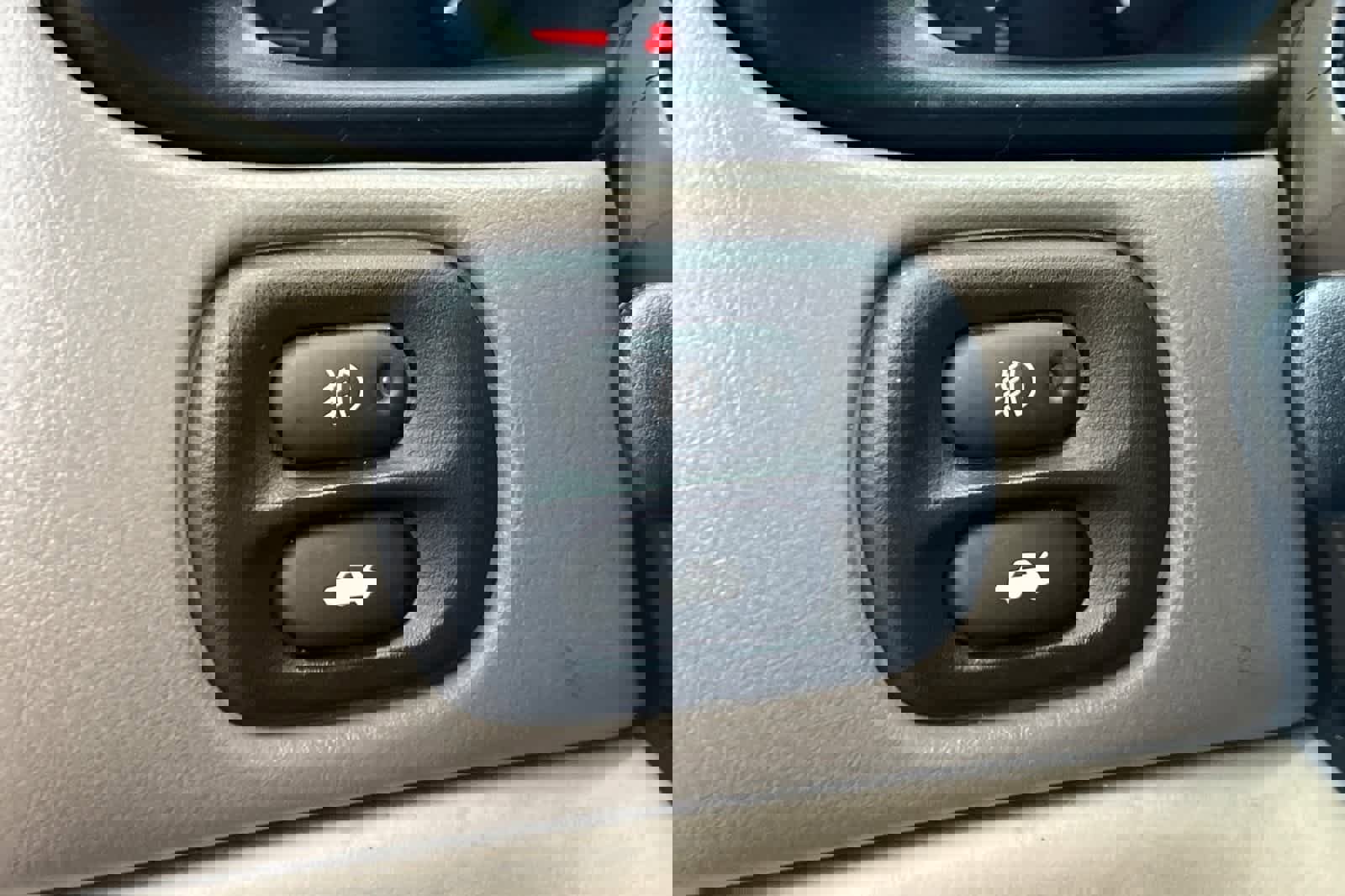 Used 2003 Chevrolet Corvette Coupe w/ Preferred Equipment Group image 30