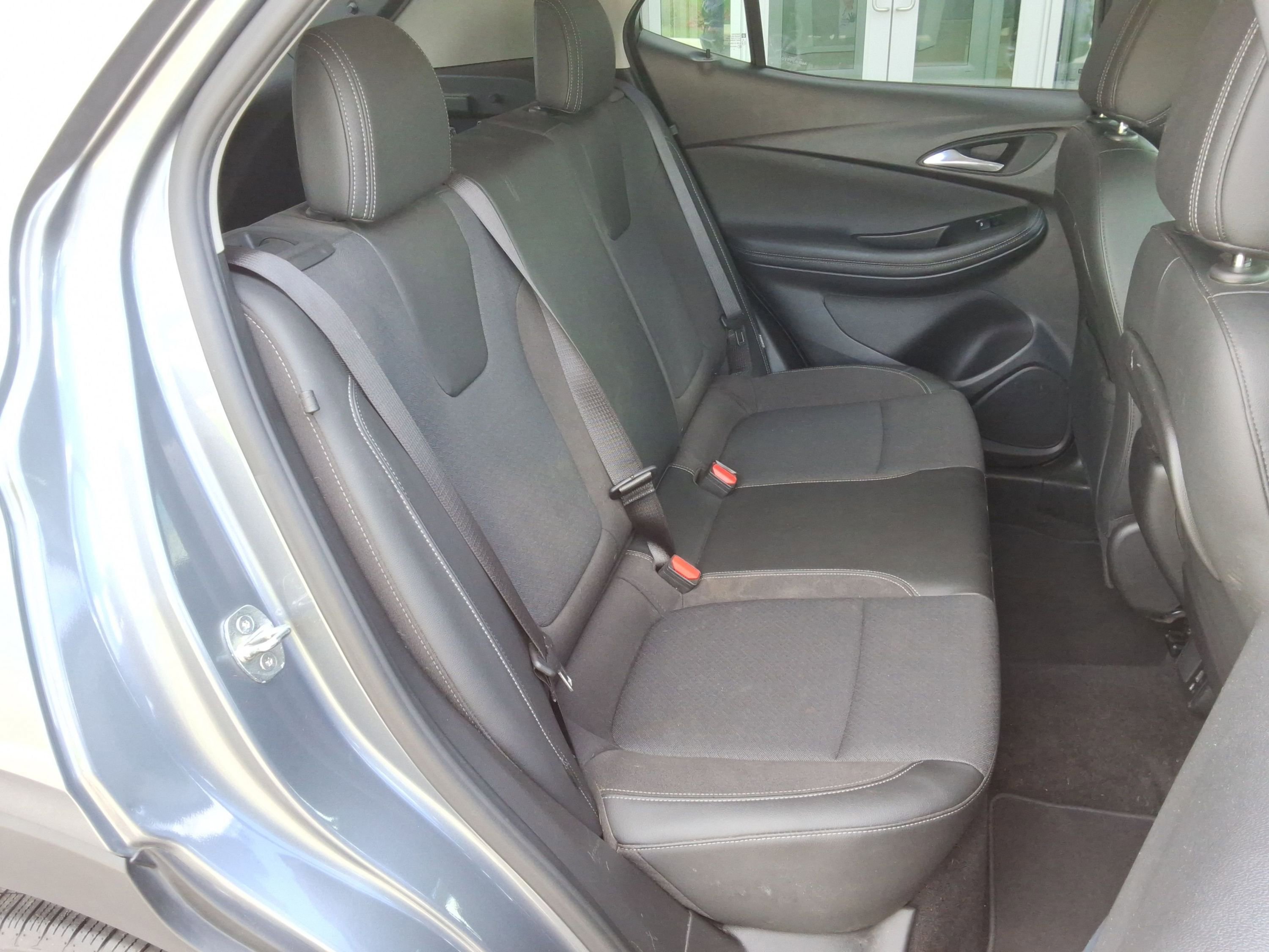 Used 2020 Buick Encore GX Preferred AWD/4WD image 31
