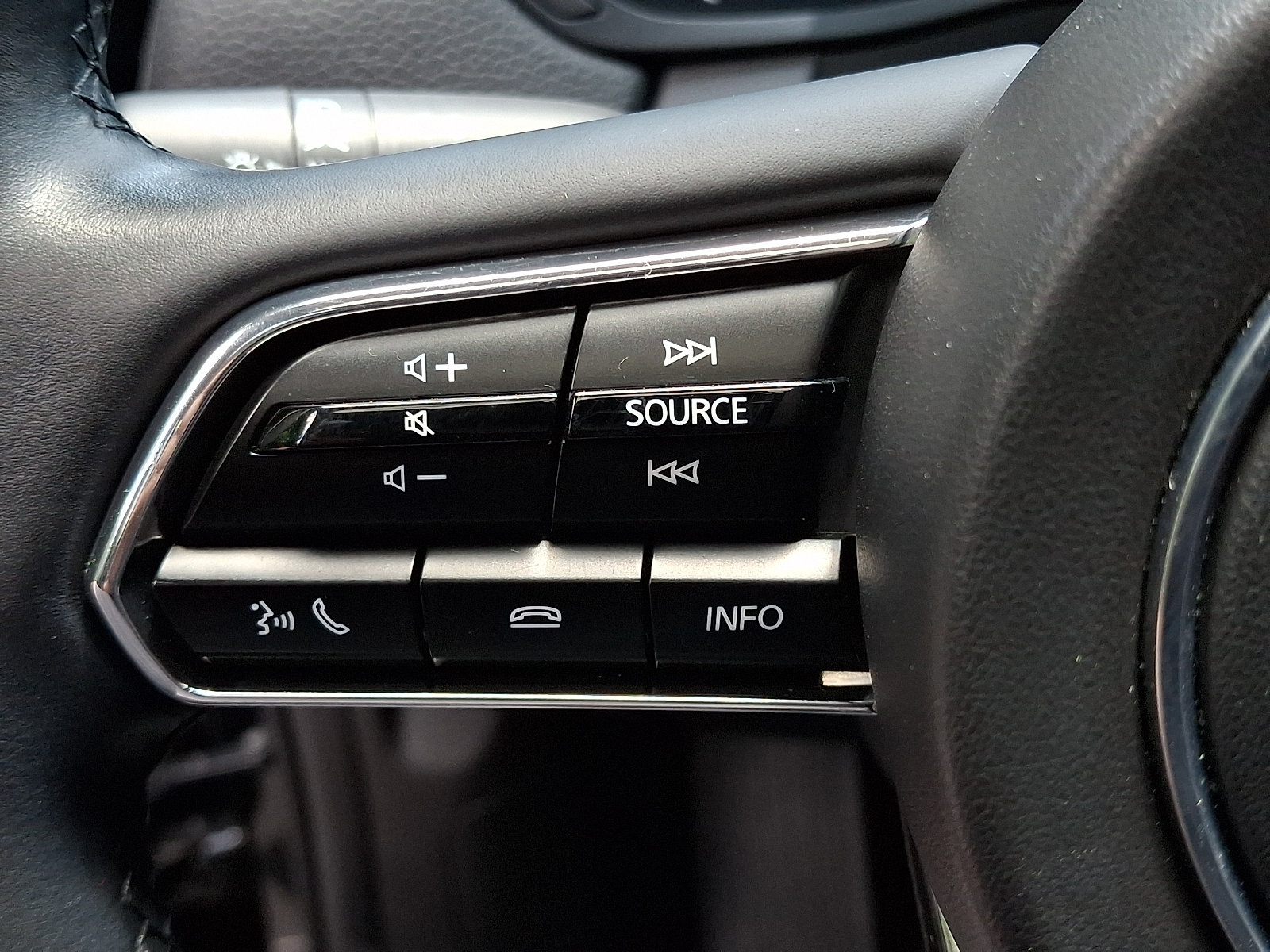 Used 2024 MAZDA CX-90 3.3 Turbo w/ Premium Package AWD/4WD image 21