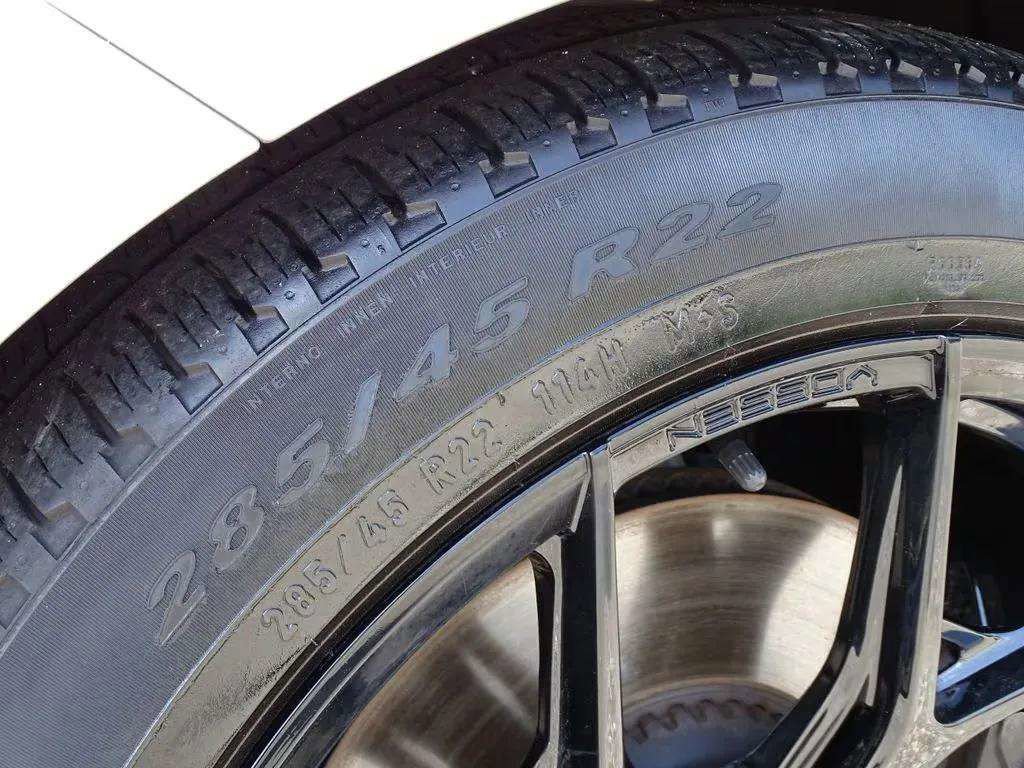 Used 2023 Land Rover Range Rover SE image 27