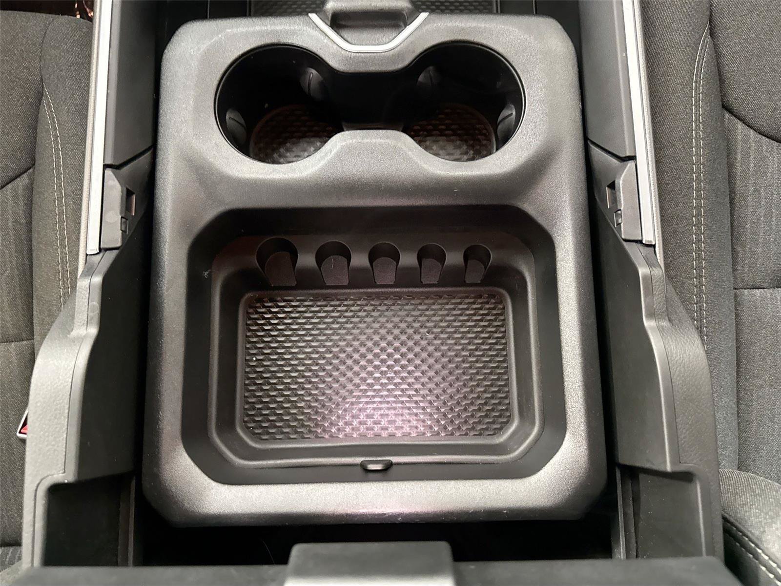 Used 2019 RAM 1500 Big Horn AWD/4WD image 32