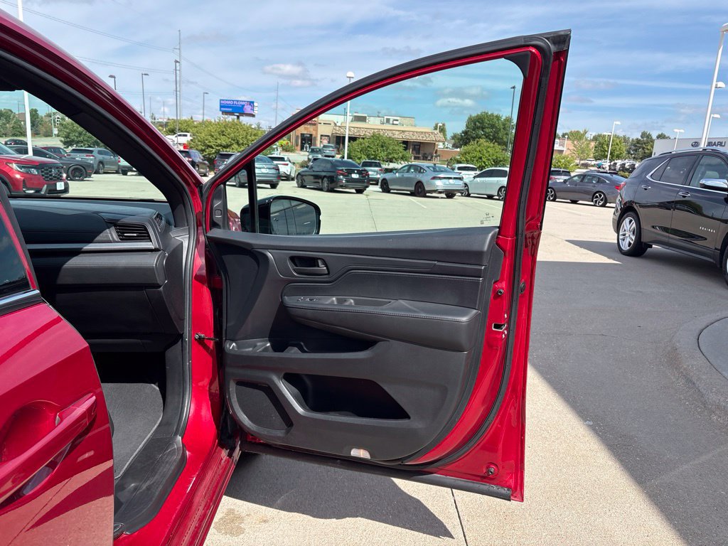 Used 2025 Honda Odyssey Sport-L image 26