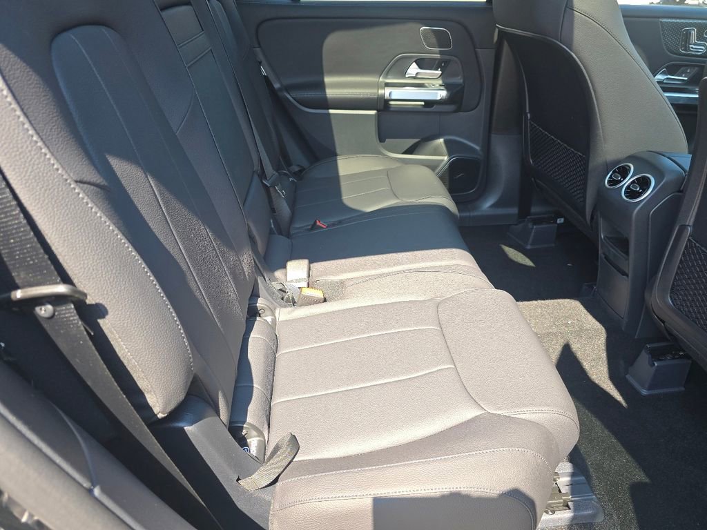 New 2026 Mercedes-Benz GLB 250 4MATIC image 19