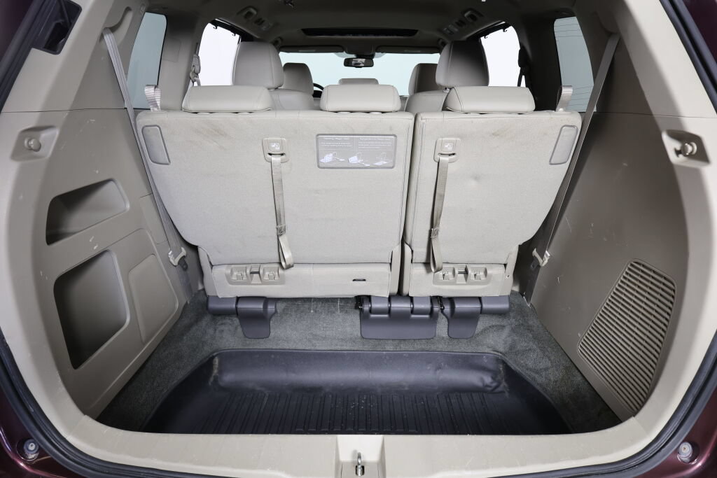 Used 2014 Honda Odyssey EX-L image 17