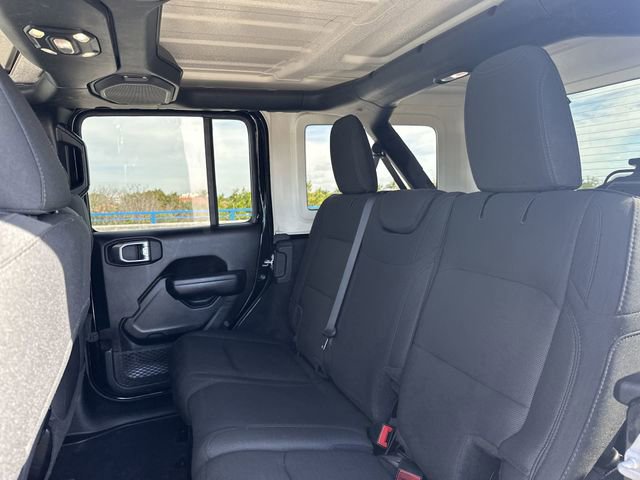 Used 2022 Jeep Wrangler Unlimited Sport image 27