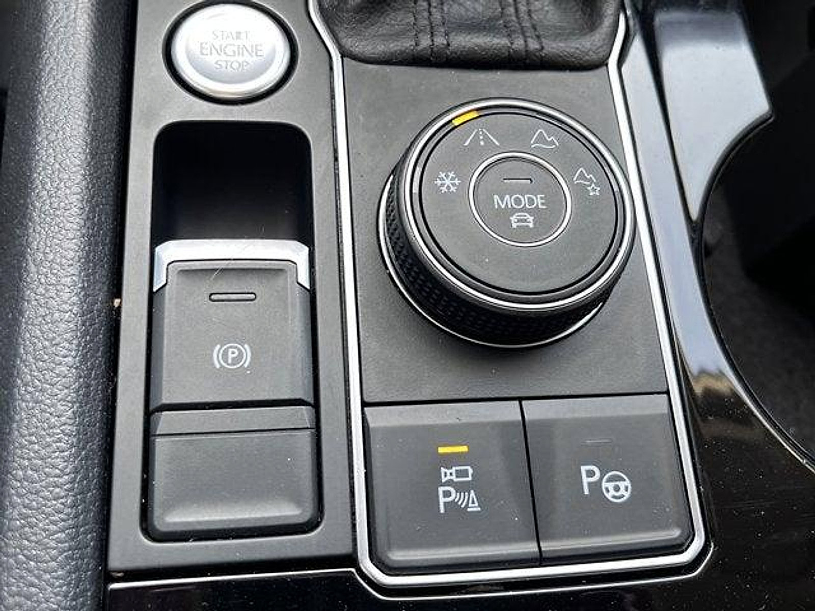 Used 2018 Volkswagen Atlas SEL Premium AWD/4WD image 15
